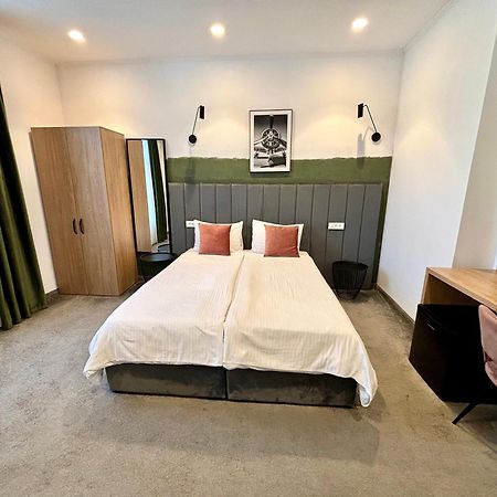 Victoria Rooms Oradea Eksteriør billede