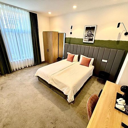 Victoria Rooms Oradea Eksteriør billede