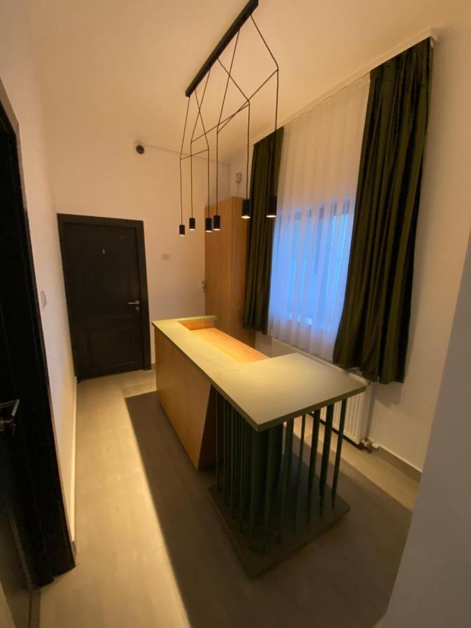 Victoria Rooms Oradea Eksteriør billede