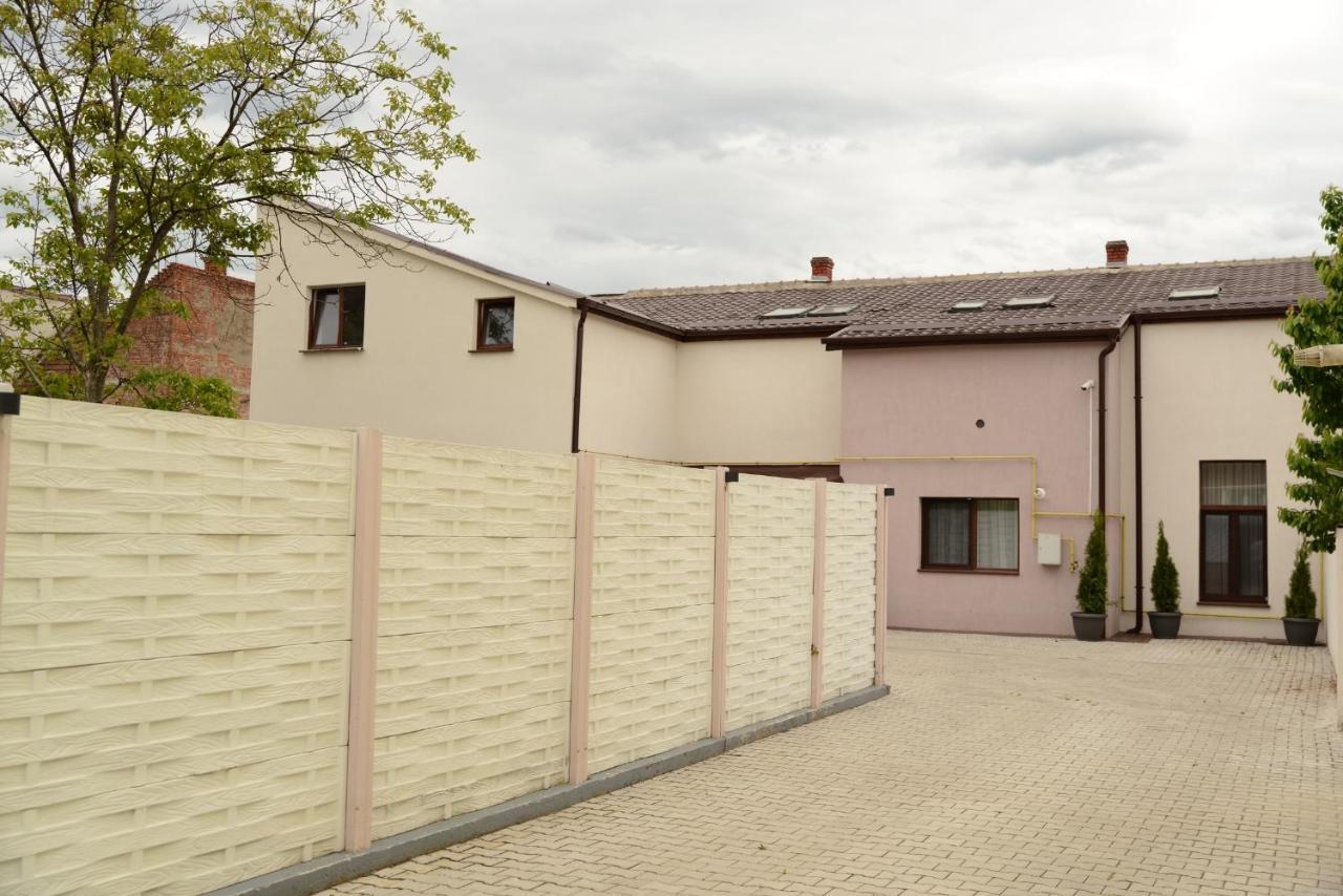 Victoria Rooms Oradea Eksteriør billede