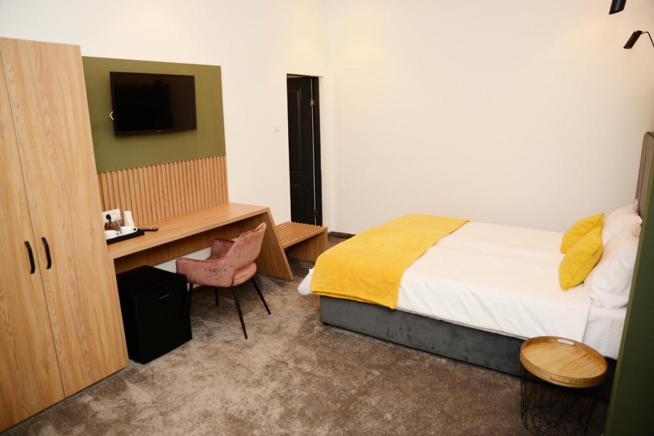 Victoria Rooms Oradea Eksteriør billede