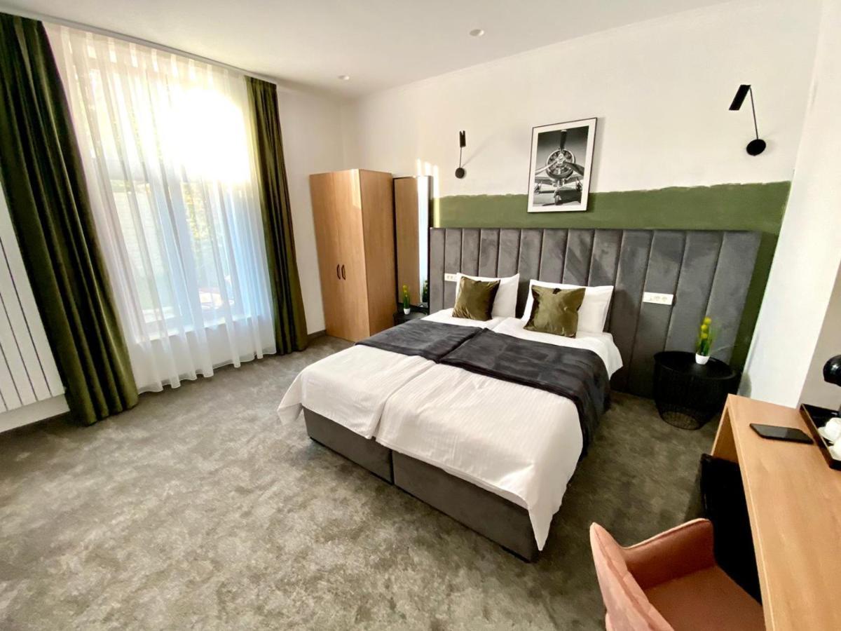 Victoria Rooms Oradea Eksteriør billede