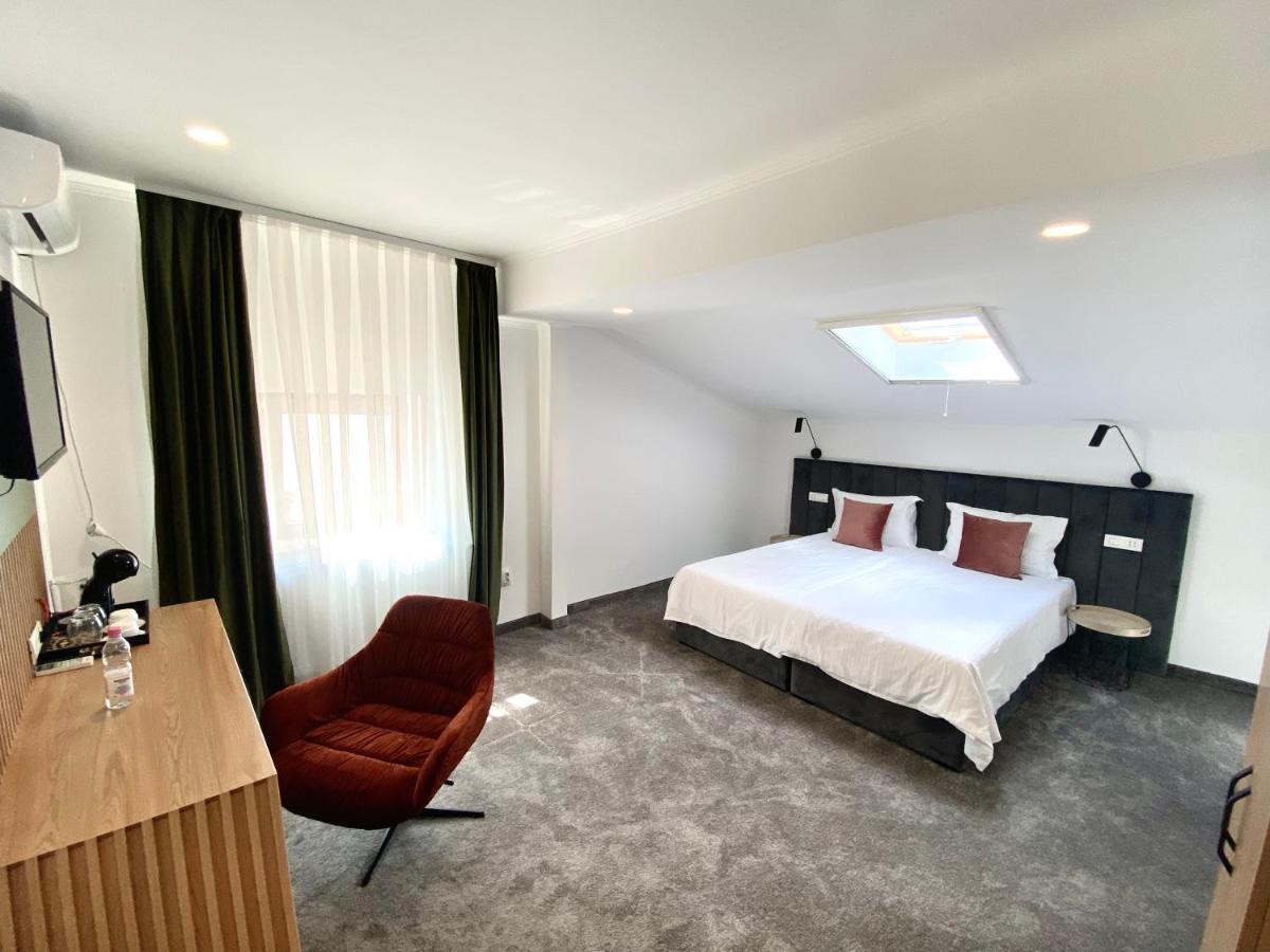 Victoria Rooms Oradea Eksteriør billede