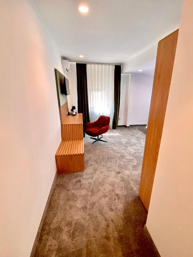 Victoria Rooms Oradea Eksteriør billede