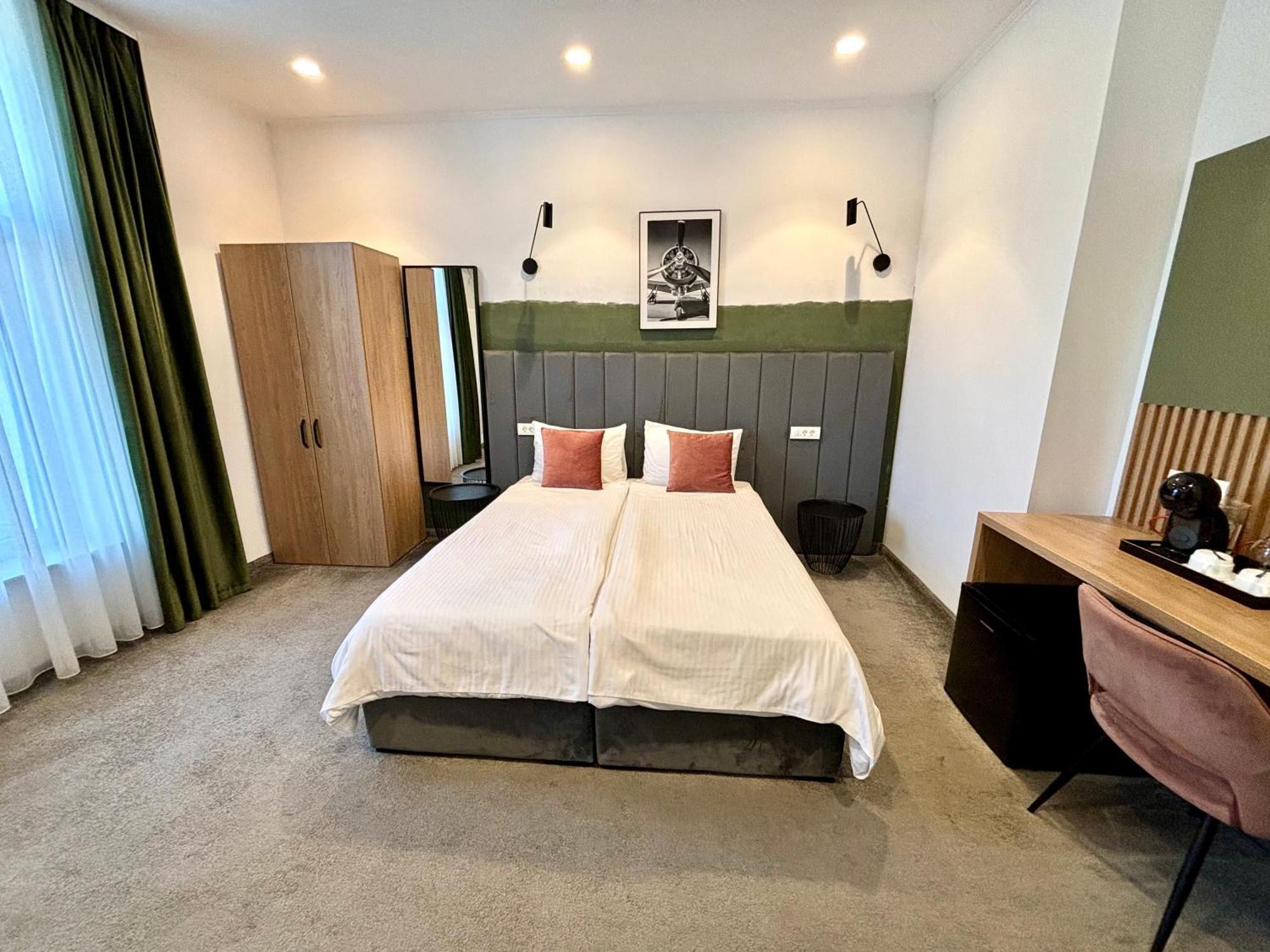 Victoria Rooms Oradea Eksteriør billede